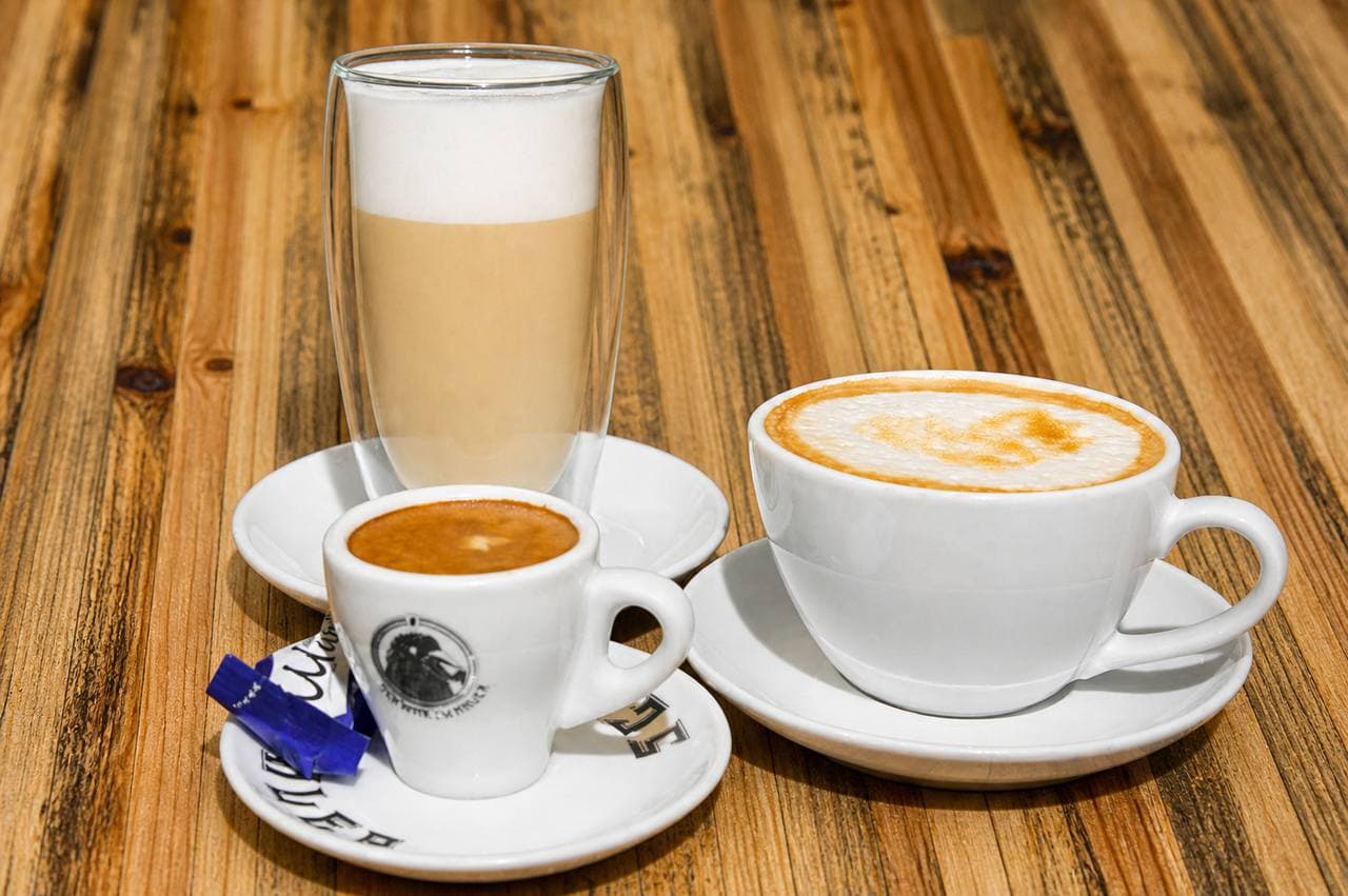 Espresso, Cappuccino und Latte Macchiato